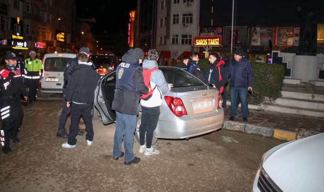 Keşan’da polisten ‘şok uygulama’; 2 gözaltı