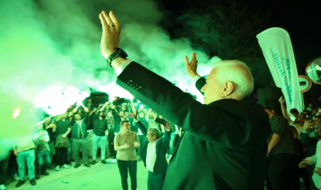 Mustafa Bozbey'den, mevcut büyükşehir yönetimine maaş çağrısı