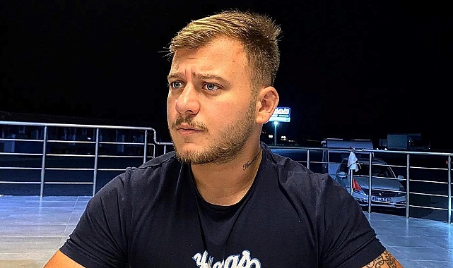 Tartıştığı Arkadaşını Sokak Ortasında Öldürdü