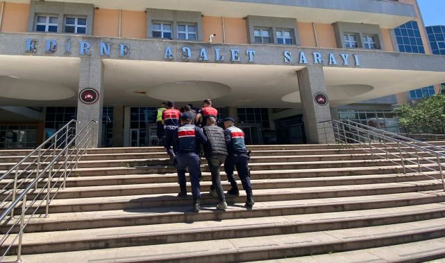 7 Türk ile 3 organizatör Yunanistan'a kaçarken yakalandı
