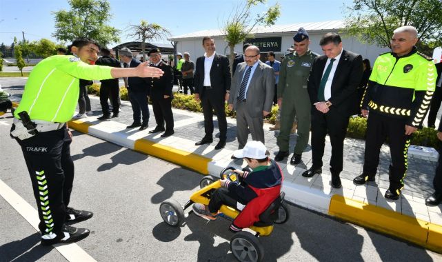 Balıkesir&#039;de çocuklar için Trafik Haftası etkinliği