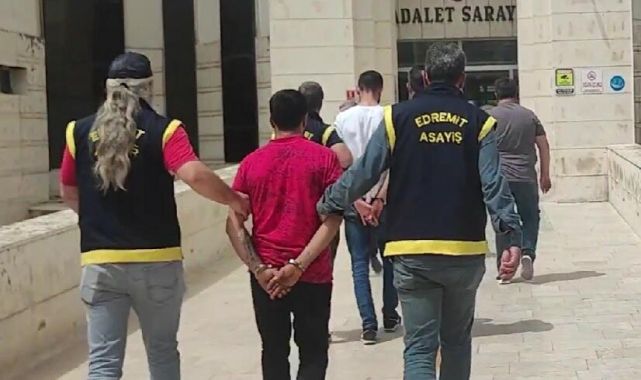 Berberin ağılda cesedi bulunmuştu; arkadaşı dedikodu yaptığı için öldürmüş