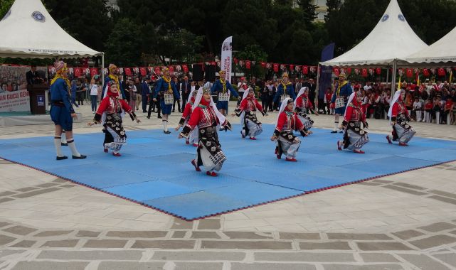 Bursa'da coşkulu 19 mayıs kutlaması