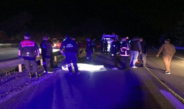 Devrilen motosikletin sürüklenip bariyerlere çarpan sürücüsü öldü