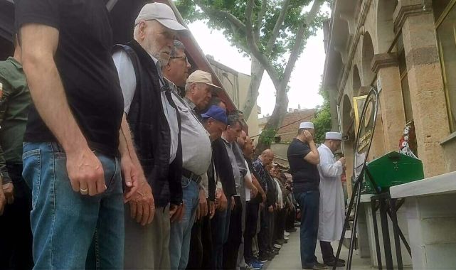 Direksiyon hakimiyetini kaybettiği motosikletten düşen 15 yaşındaki Ege hayatını kaybetti