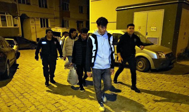 Edirne'de 8 kaçak göçmen yakalandı