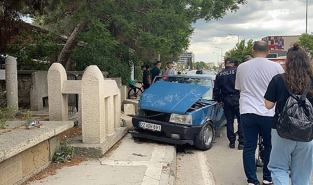 17 Yaşındaki Ehliyetsiz Sürücünün Çarptığı Yaya Ağır Yaralandı
