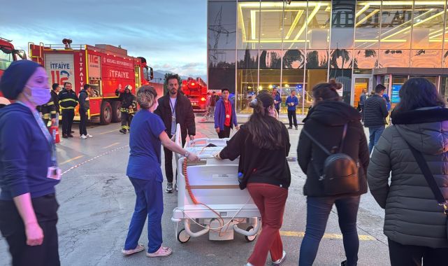 Hastanenin bodrum katında yangın çıktı, 5 hasta başka hastanelere nakledildi