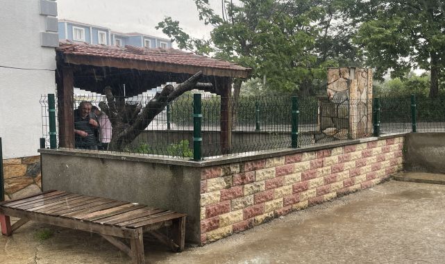 Keşan'da dolu ve sağanak etkili oldu