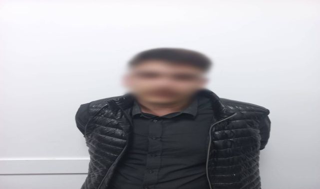 Taksiciyi 20 yerinden bıçaklayıp parasını gasbeden devamlı müşterisi çıktı; yaralı halde çoban bulmuş