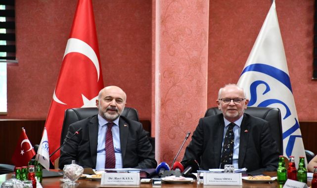 Türkiye- Hollanda sosyal güvenlik kurumları arasında belgelerin e-posta yoluyla gönderilmesi için anlaşma imzalandı