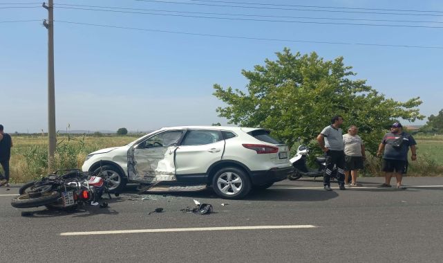 Ayvalık'ta otomobil ile çarpışan motosikletli öldü
