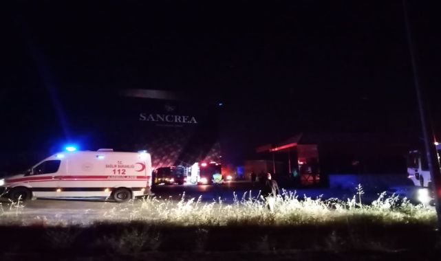 Bursa'da sandalye fabrikasında yangın; 4 işçi dumandan etkilendi