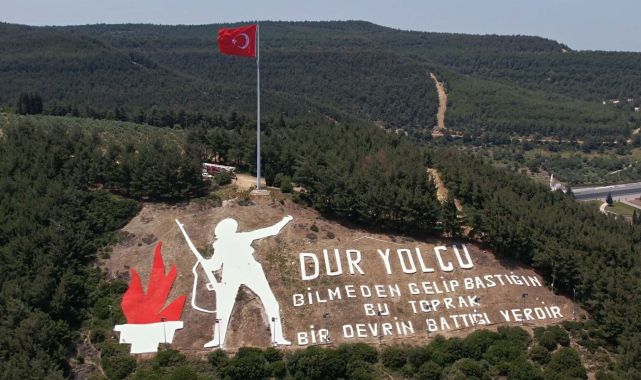 Çanakkale&#039;de Tarihi Alan&#039;da bulunan bayrak direkleri yenileniyor