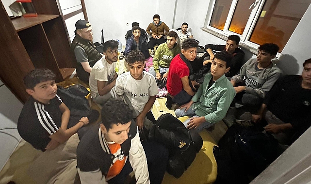 Çorlu'da Evde Saklanan 34 Kaçak Göçmen ve 2 Organizatör Yakalandı
