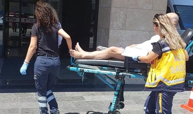 Denizde ayağı burkulunca boğulma tehlikesi geçirdi