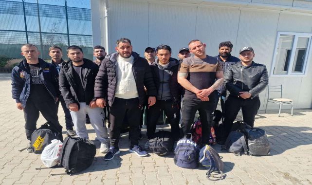 Edirne'de 16 kaçak göçmen yakalandı