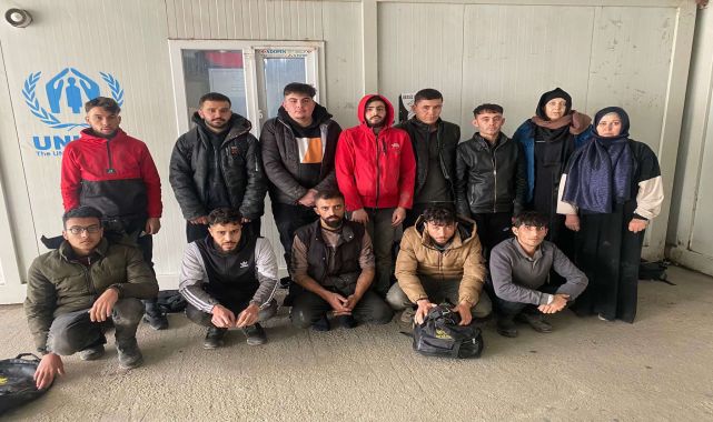Edirne’de 19 kaçak göçmen ile 1 organizatör yakalandı