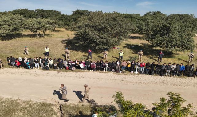 Edirne’de 69 kaçak göçmen, 1 organizatör ve 1 terör şüphelisi yakalandı