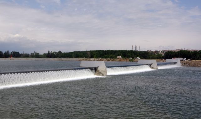 Meriç Nehri'nde arızalanan hidroelektrik santrali, güçlendirilip test aşamasına alındı