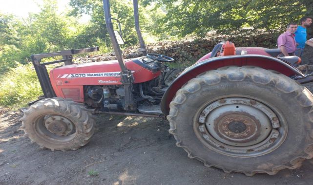 Orman işçilerini taşıyan traktör devrildi; 1'i ağır, 4 yaralı