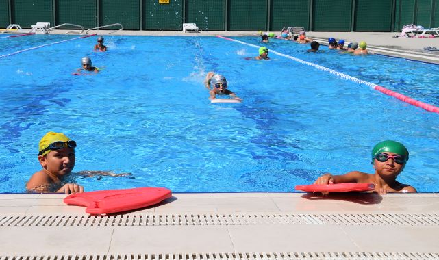 Osmangazi’de yaz dönemi yüzme kursları başlıyor