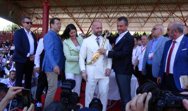 664'üncü Kırkpınar Ağası  Ufuk Özünlü oldu, kemeri Özgür Özel taktı