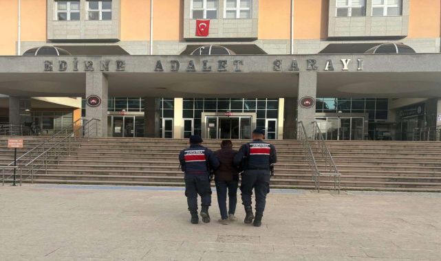 Edirne’de ‘dolandırıcılık’ suçundan aranan şüpheli sınırda yakalandı