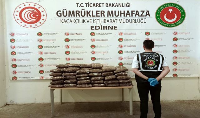Edirne&#039;de  son 1 ayda, 1 ton 108 kilo 798 gram uyuşturucu ele geçirildi