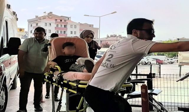 İş makinesinin kepçesinin çarptığı Miraç'ın parmağı koptu