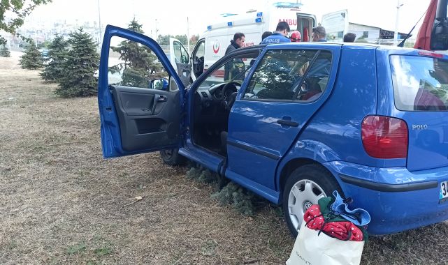 Kocaeli&#039;de U dönüşü kazası: 2 yaralı