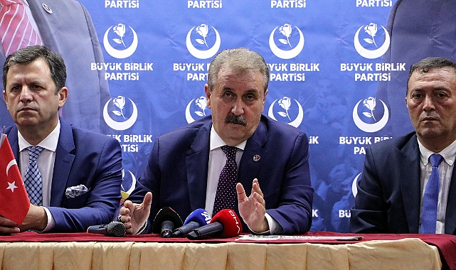Mustafa Destici, "Köpeklerimizi Sokaklarımızdan Temizleyelim"