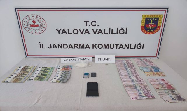 Yalova'da uyuşturucu operasyonlarında 2 şüpheli tutuklandı