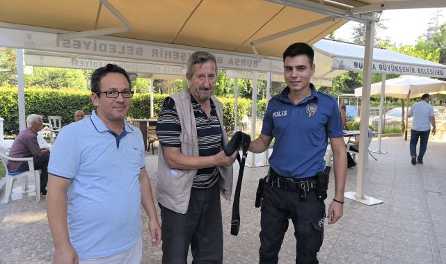 Camide bulduğu içinde 43 bin TL’lik döviz olan çantayı polise teslim etti