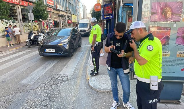 Edirne’de dronla yapılan trafik denetiminde 12 sürücüye 14 bin lira ceza