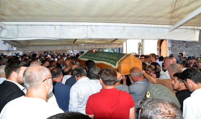 Karacabey'de halı saha maçında kalp krizi geçiren başkan yardımcısı hayatını kaybetti (2)