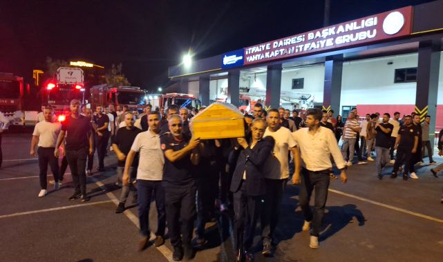 Kocaeli'de motosikletle hafif ticari araç çarpıştı: 1 ölü, 2 yaralı (2)