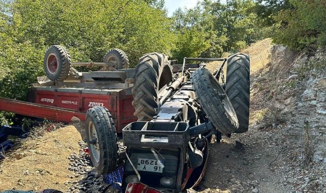 Traktör devrildi; 1'i ağır, 6 yaralı