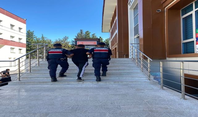 15 yıl hapisle aranan hükümlü, deniz otobüsünden inerken yakalandı