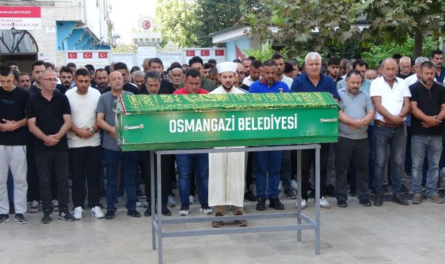 Kaykayla parka giderken servis minibüsünün çarptığı Yusuf hayatını kaybetti