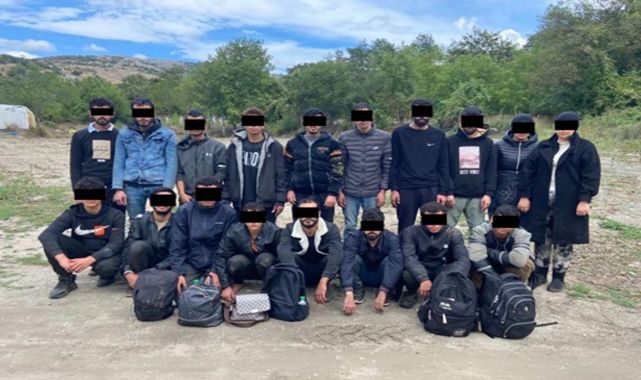 Kırklareli'de minibüste 16 göçmen yakalandı, 3 organizatör tutuklandı
