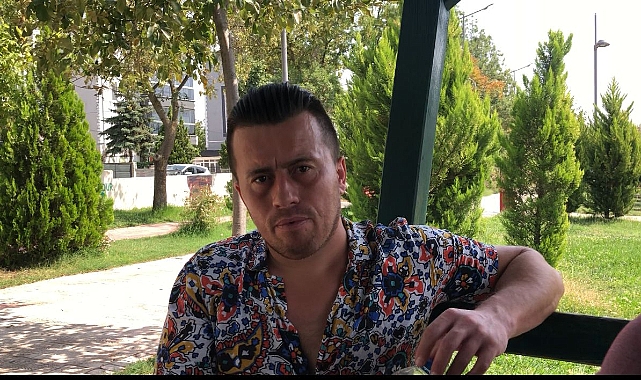 Okul İnşaatında Çalışan İşçiler Alacaklarını İstiyor