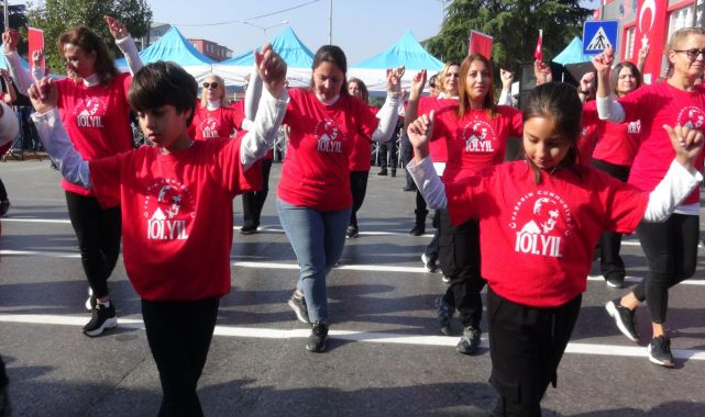 Balıkesir'de 29 Ekim coşkusu