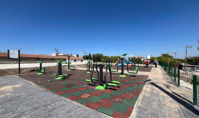 Bandırma ve Manyas&#039;ta kırsal mahallere parke taşı ve rekreasyon alanı