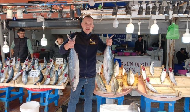 Bandırma&#039;da palamut için denize açılan balıkçılar, binlerce torikle geri döndü
