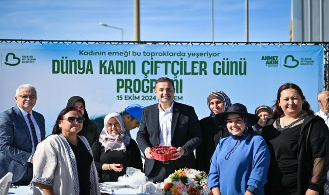 Başkan Akın'dan kadın çiftçilerin elini güçlendiren destek
