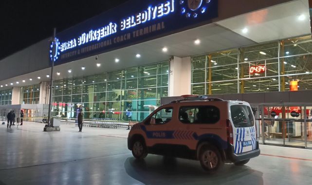 Bursa'da takip ettiği husumetlisini, otobüs terminalinde pompalı tüfekle vurdu