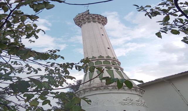 Çanakkale'de sağanak; yollar göle döndü