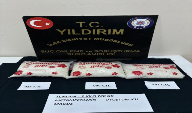 &#039;Annemden öğrendiğim gibi&#039; yazılı poşetlerde 2 kilo 720 gram metamfetamin ele geçirildi