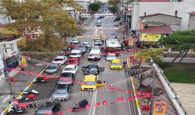 Atatürk, Bandırma'da törenle anıldı
